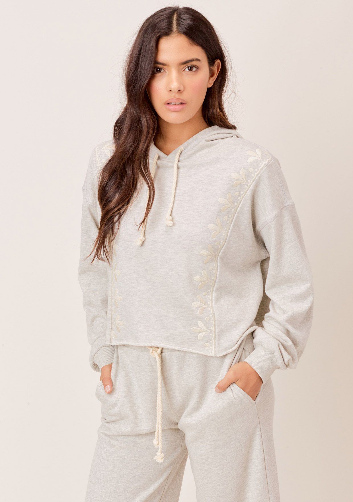 Lovestitch-Embroidered-Kick-