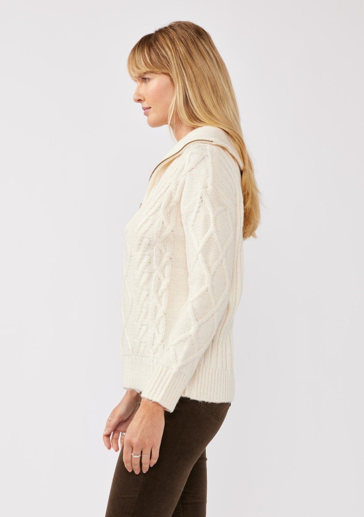Women's Classic Cable Knit Half Zip Sweater | LOVESTITCH