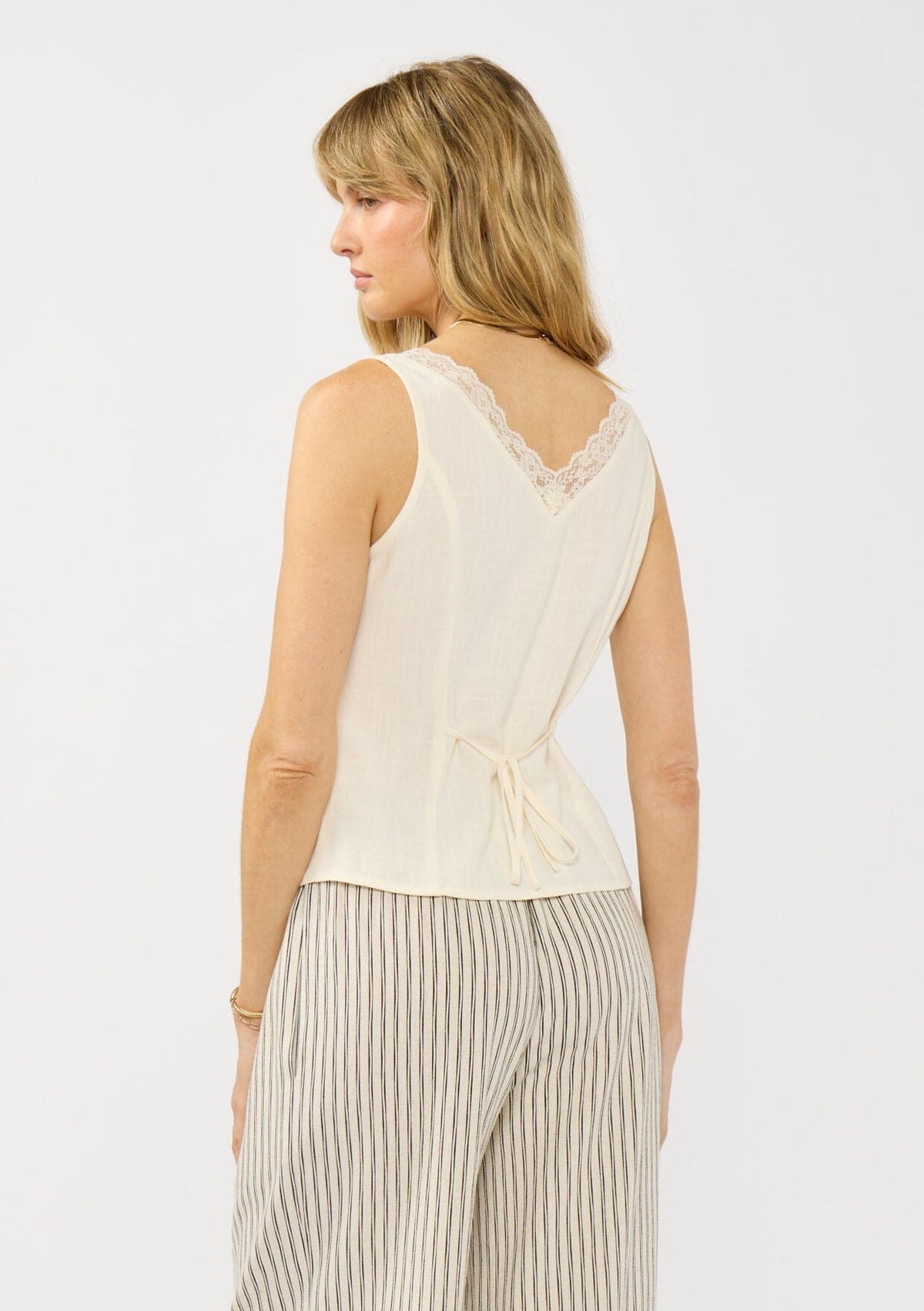 Women's Lace Tank Top with Button Front | LOVESTITCH