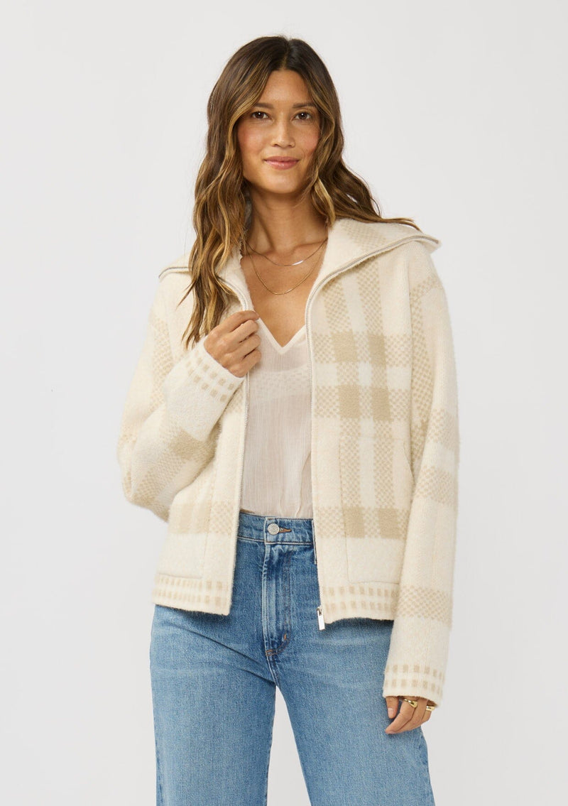 Cozy Zip-Up Plaid Jacket | LOVESTITCH
