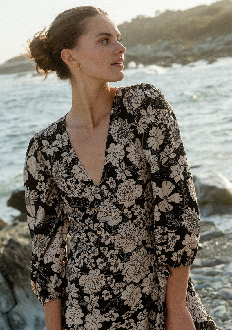 Mother Earth Floral Wrap Dress Black/Taupe / L
