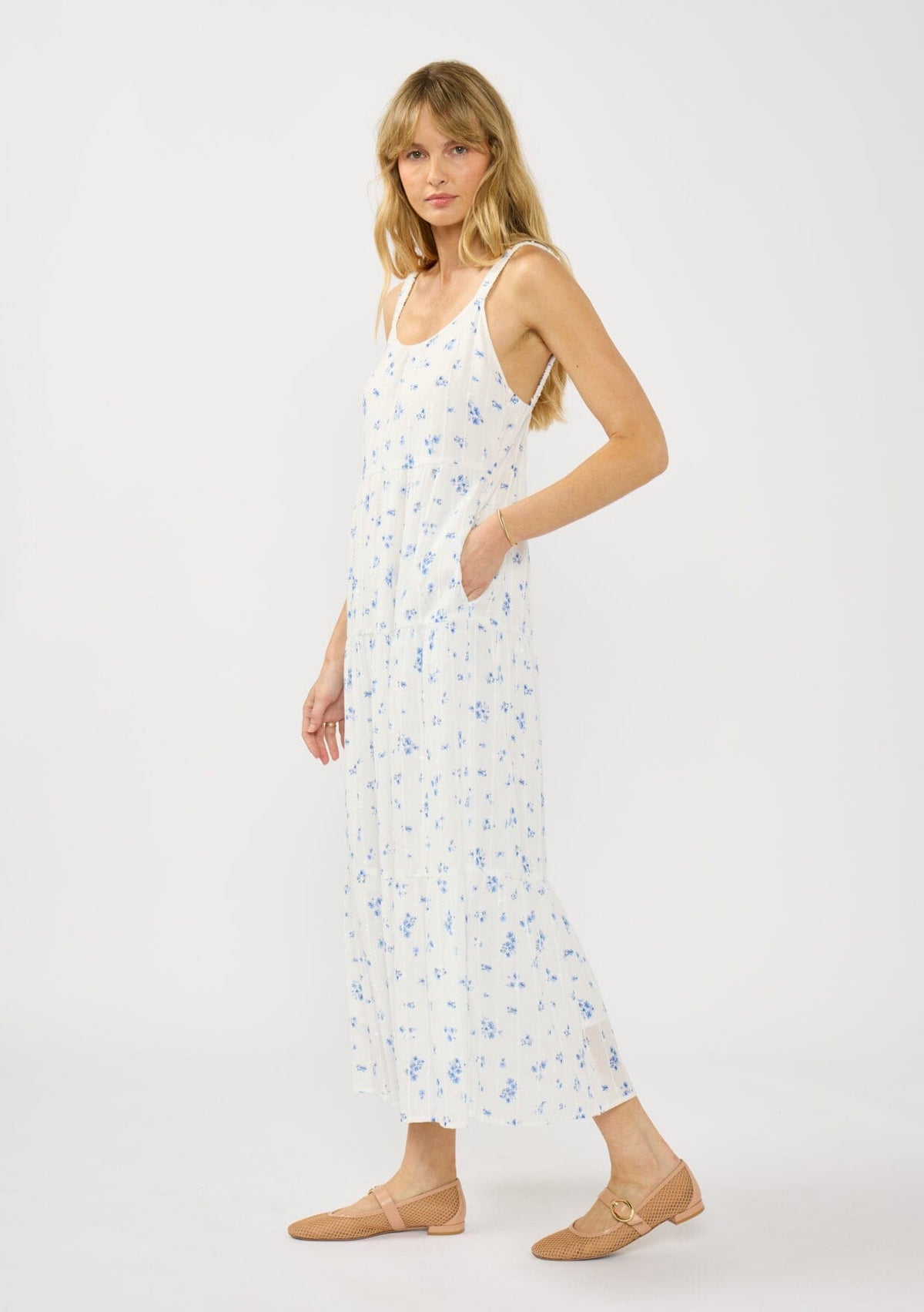 off white blue yard sleeveless maxi dress Marcey White/Blue / M 2 Piece Dress this style can run Elegant Mermaid One-Shoulder Long Size:17.5/36