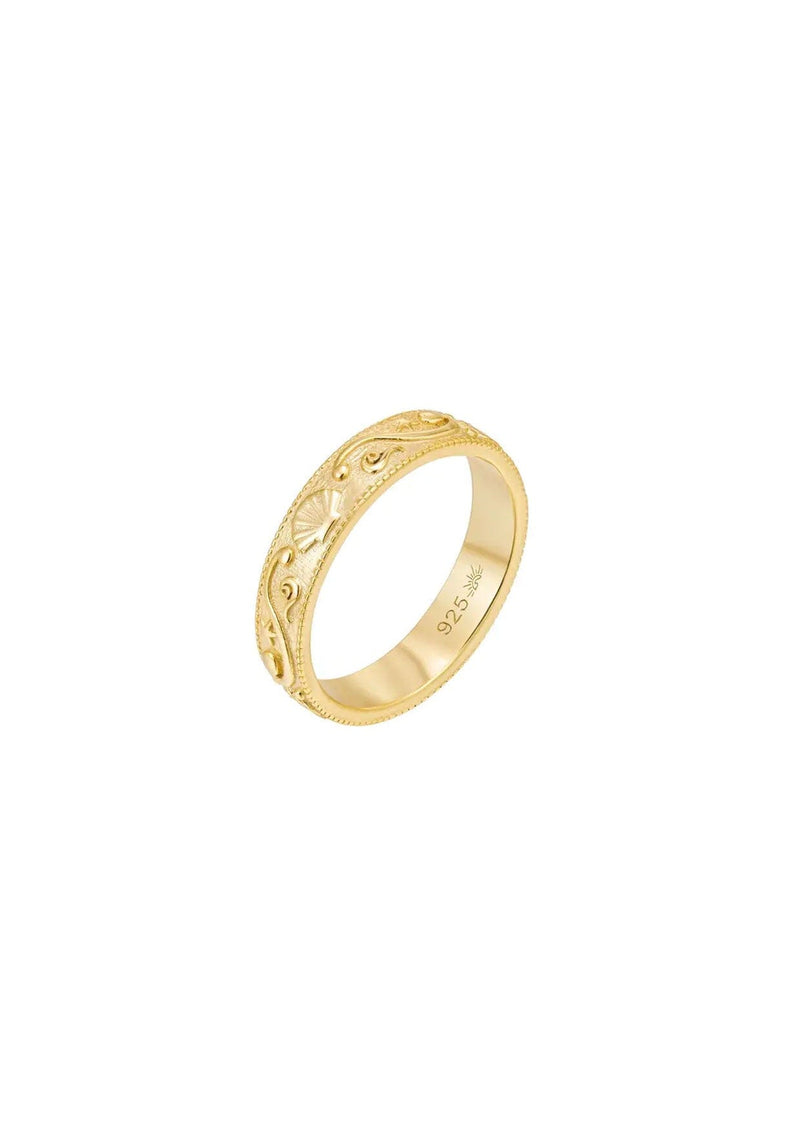 [Color: Gold] A beach inspired hypoallergenic gold vermeil ring with a sterling silver base.