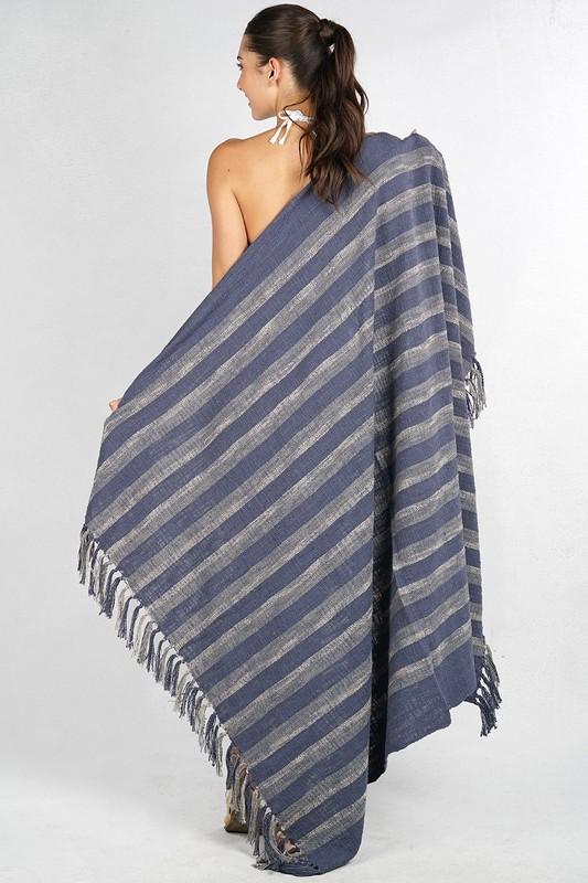 [Color: Blue] A cotton striped beach throw with fringe trim. Perfect for lounging at the beach or as a picnic blanket. 