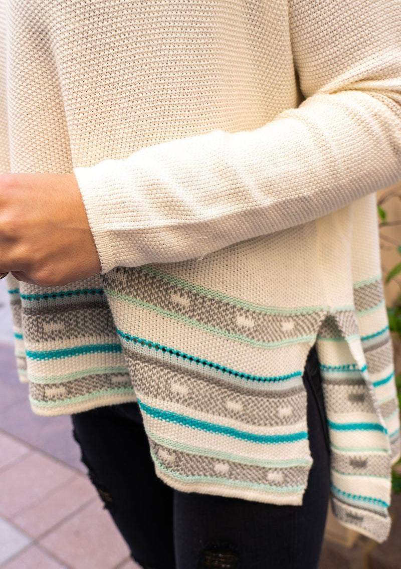 [Color: Off White/Aqua]