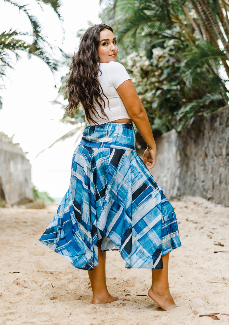 [Color: Blue] Abstract blue print maxi skirt. 