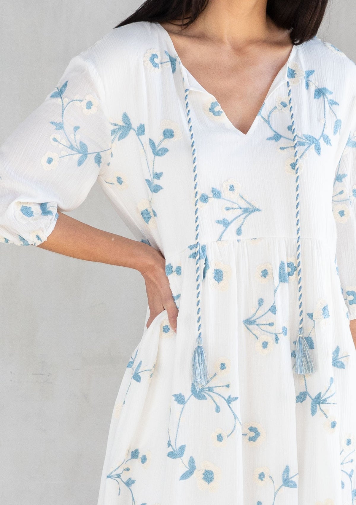 Nantucket Embroidered Mini Dress Navy/Ivory / M Nantucket Embroidered Mini Dress Navy/Ivory / M
