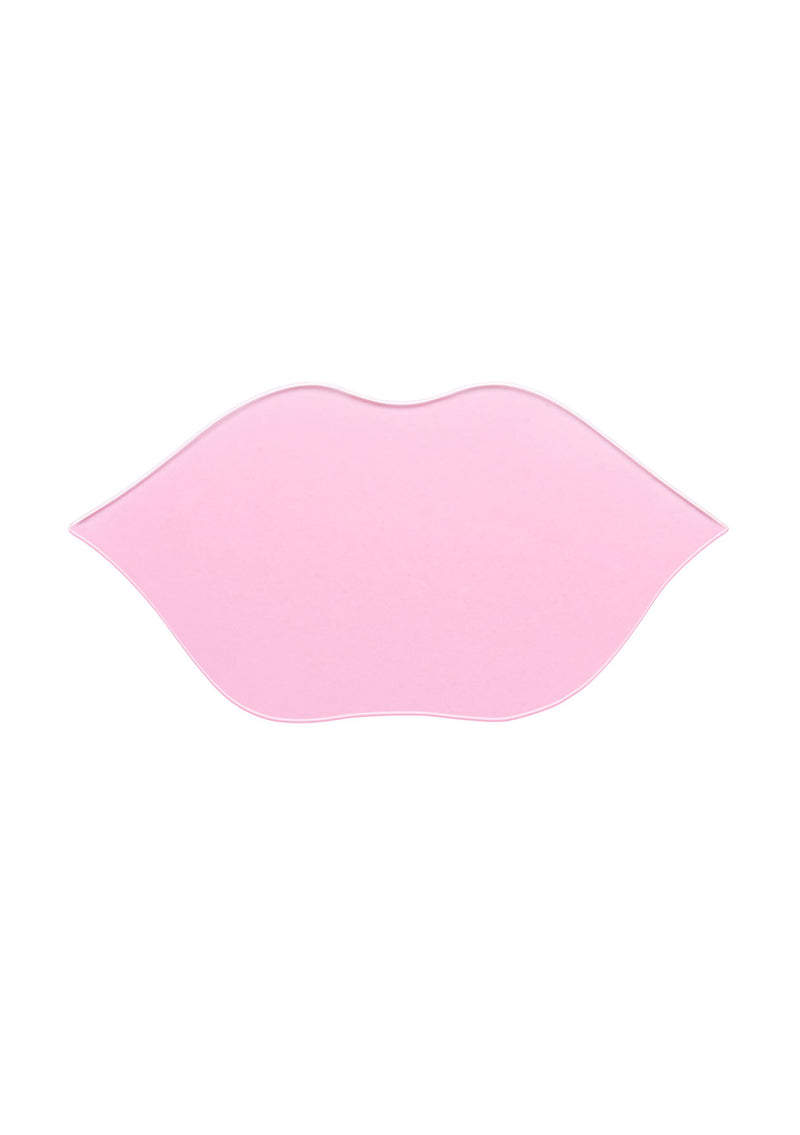 [Color: Very Berry] A hydrating lip patch mask to plump and soften the lips. 