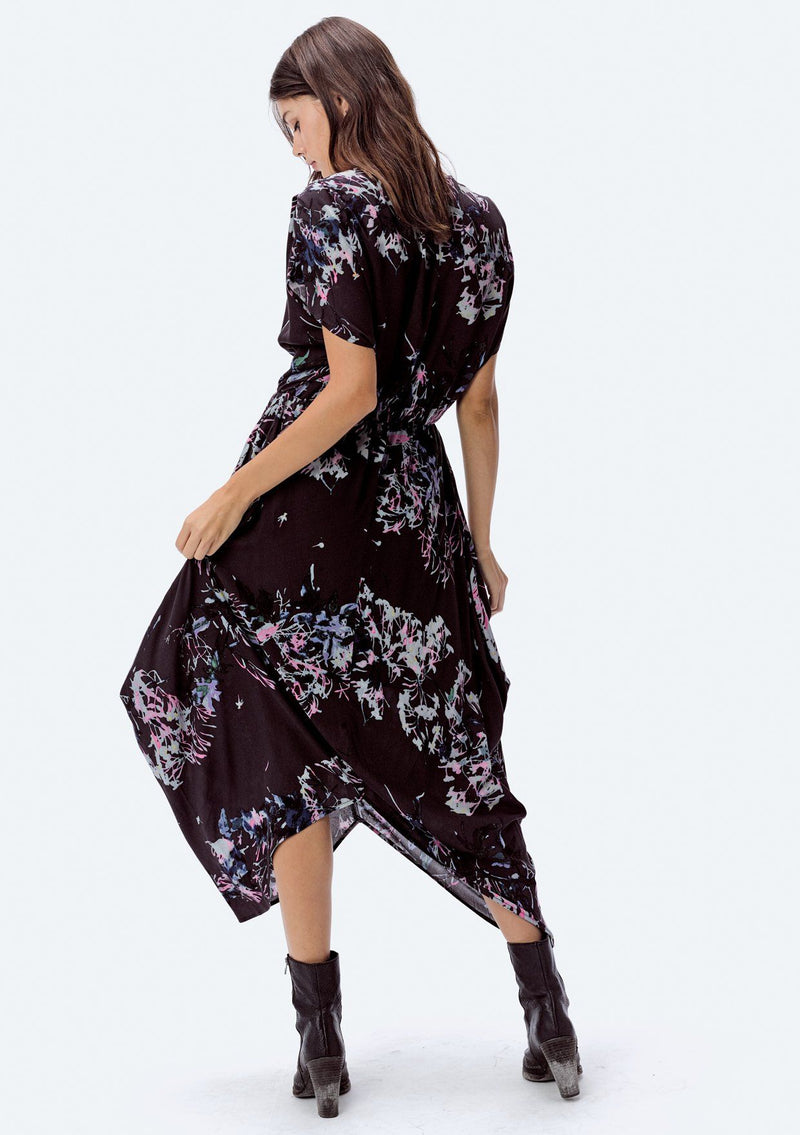 [Color: Black/Blue] Lovestitch cute floral printed maxi dress with plunging V-neckline.