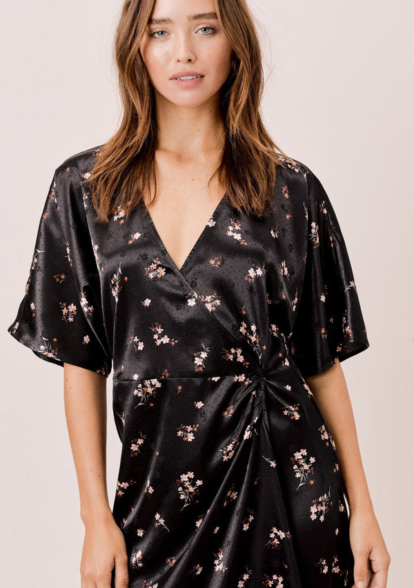 [Color: Black/Lavender] Lovestitch floral printed, short sleeve midi dress with pleated side detail.