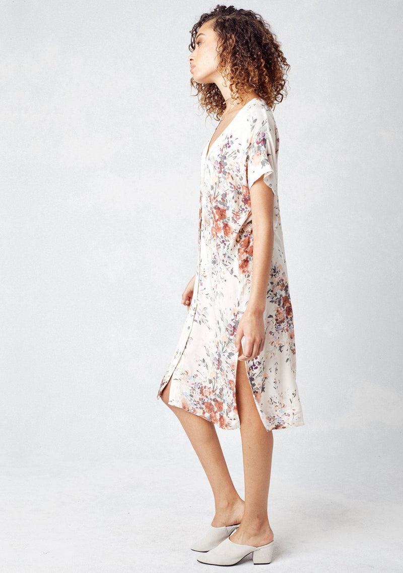 [Color: Clay/Peach/Vanilla]