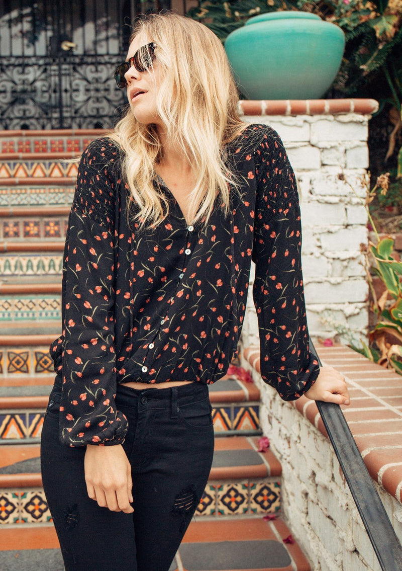 [Color: Brick/Black]