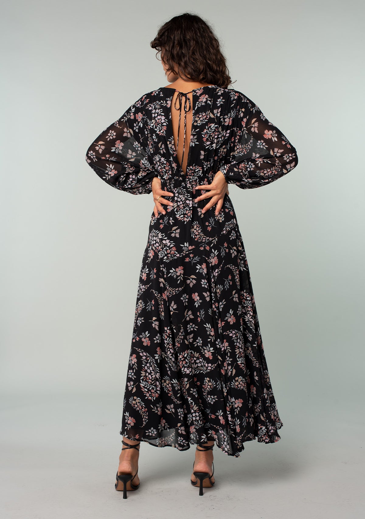 Women's Black Floral Bohemian Volume Sleeve Maxi Dress