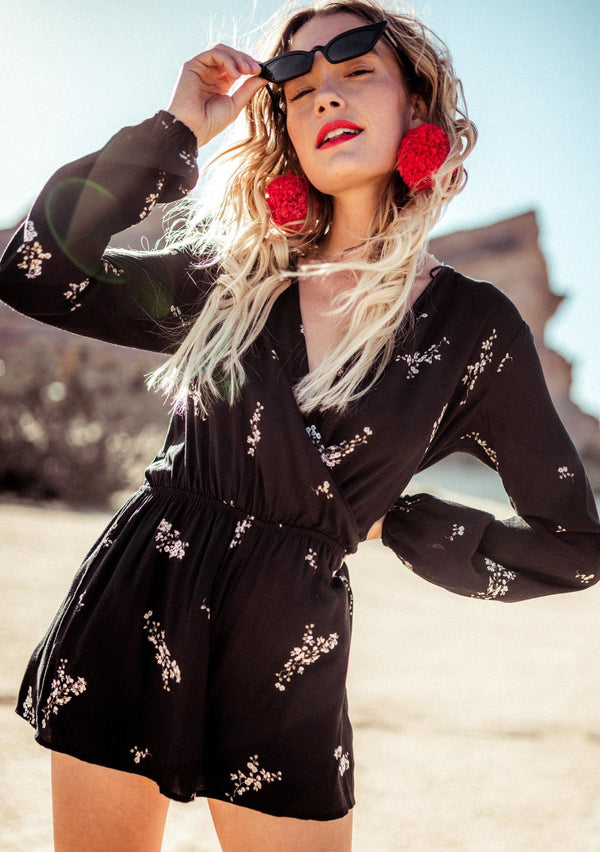 [Color: Black/Taupe]