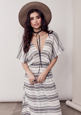 [Color: Black/White]